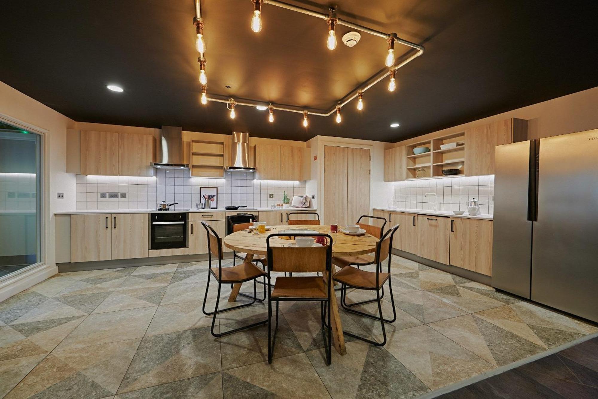 Fully Equipped Modern Studios In Glasgow West End For Students Only Exterior foto